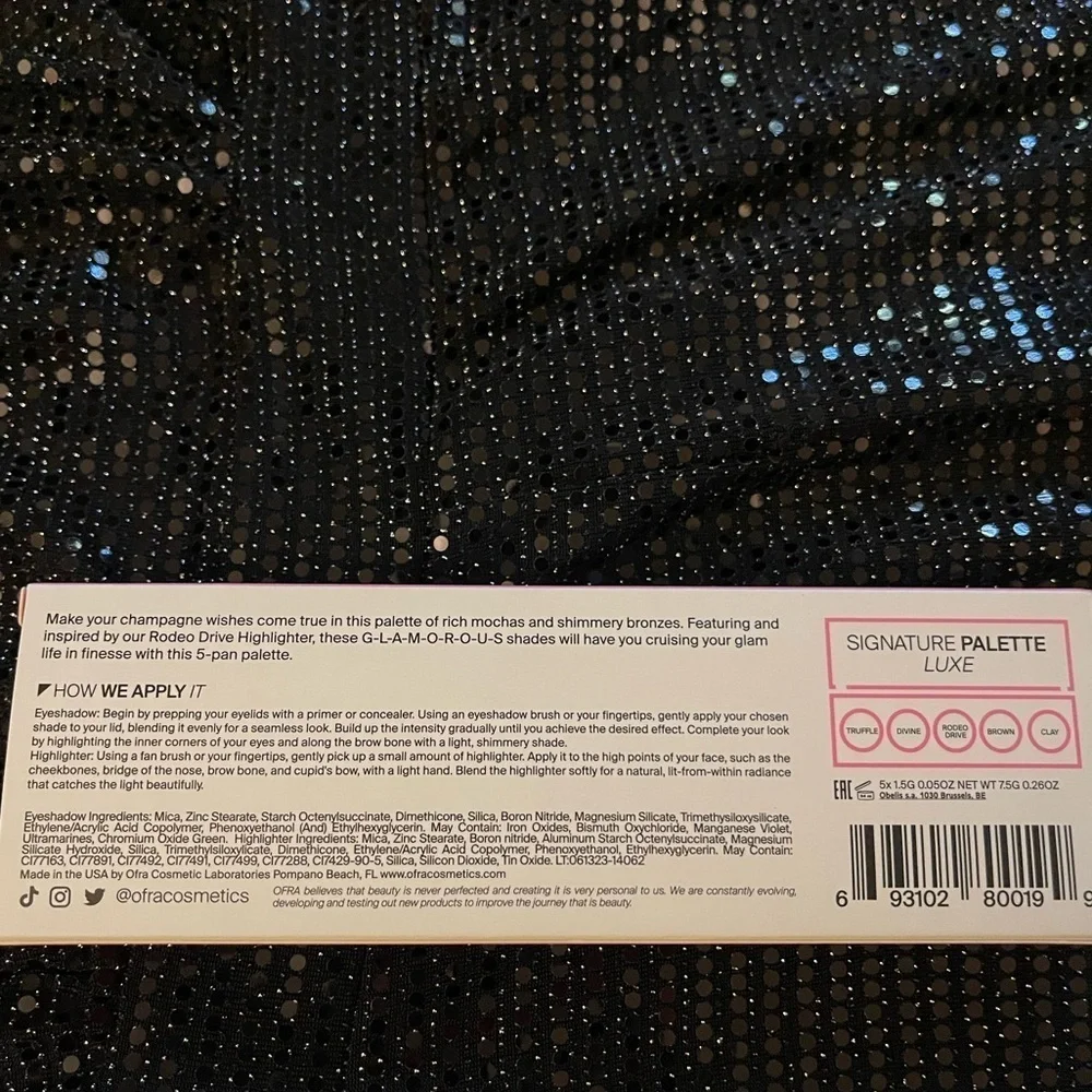 OFRA Signature Eyeshadow Palette in LUXE Champagne Wishes Full Size / New In Box